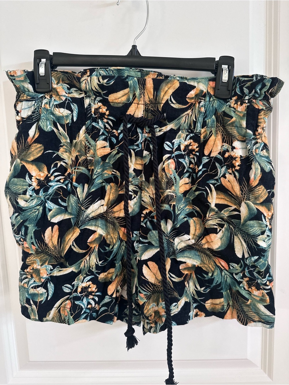 a.n.a Tropical Print Drawstring Shorts - Black, Green, Tan